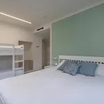 Front - 3 Bedrms With Ac, Free Parking And Wifi Daire Olginate