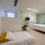 Front - 3 Bedrms With Ac, Free Parking And Wifi Daire