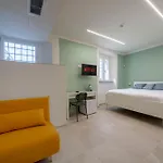 Front - 3 Bedrms With Ac, Free Parking And Wifi Daire *