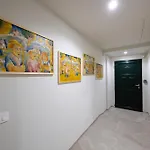 Front - 3 Bedrms With Ac, Free Parking And Wifi Daire Olginate