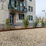 Front - 3 Bedrms With Ac, Free Parking And Wifi Daire