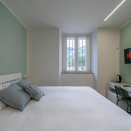 Apartment Front - 3 Bedrms With Ac, Free Parking And Wifi *