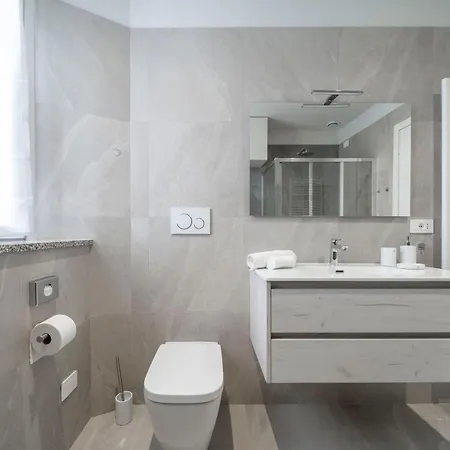 Apartment Front - 3 Bedrms With Ac, Free Parking And Wifi Olginate