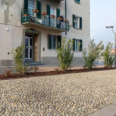 Front - 3 Bedrms With Ac, Free Parking And Wifi Apartment